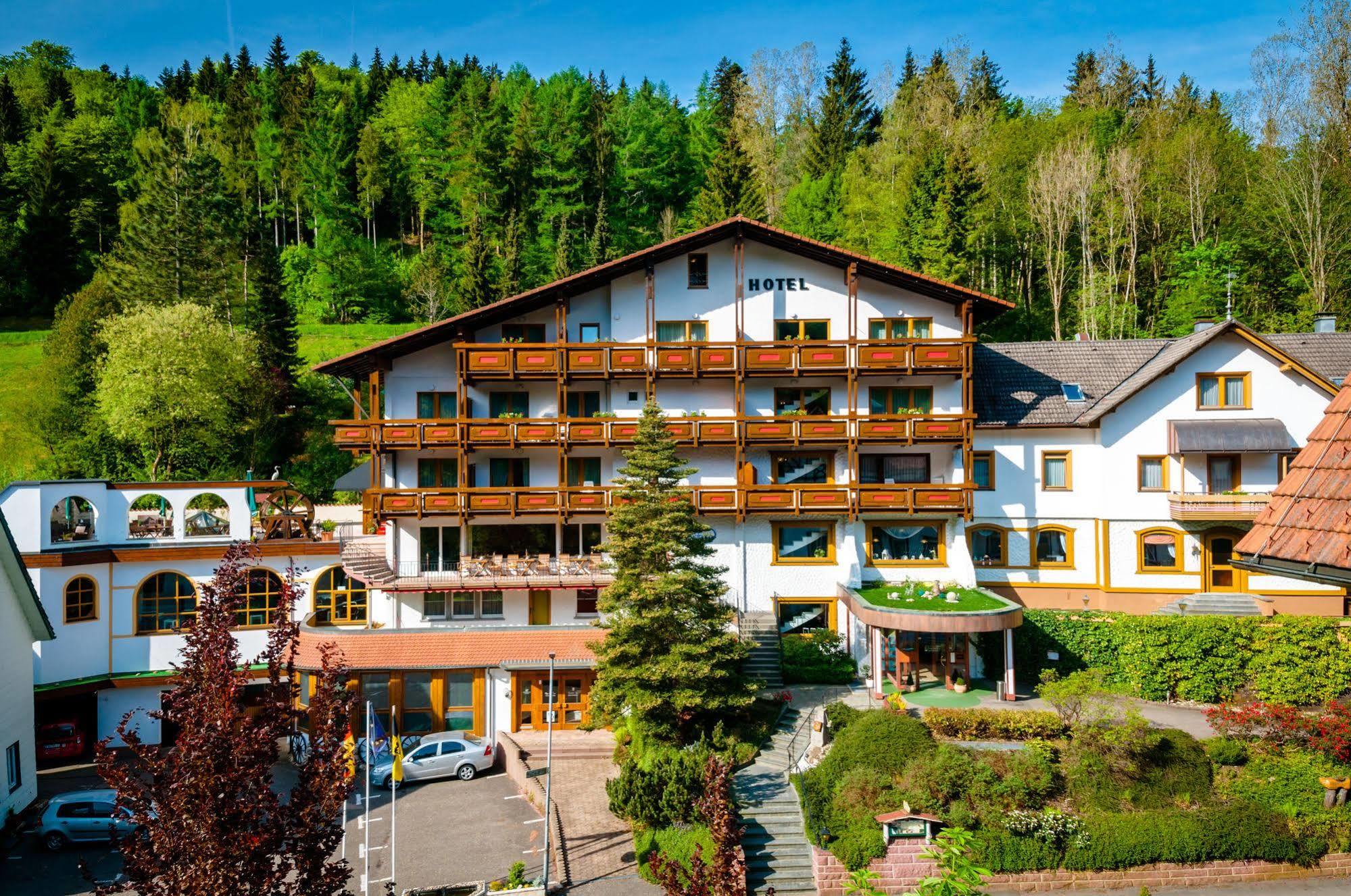 Holzschuhs Schwarzwaldhotel Baiersbronn Exterior foto